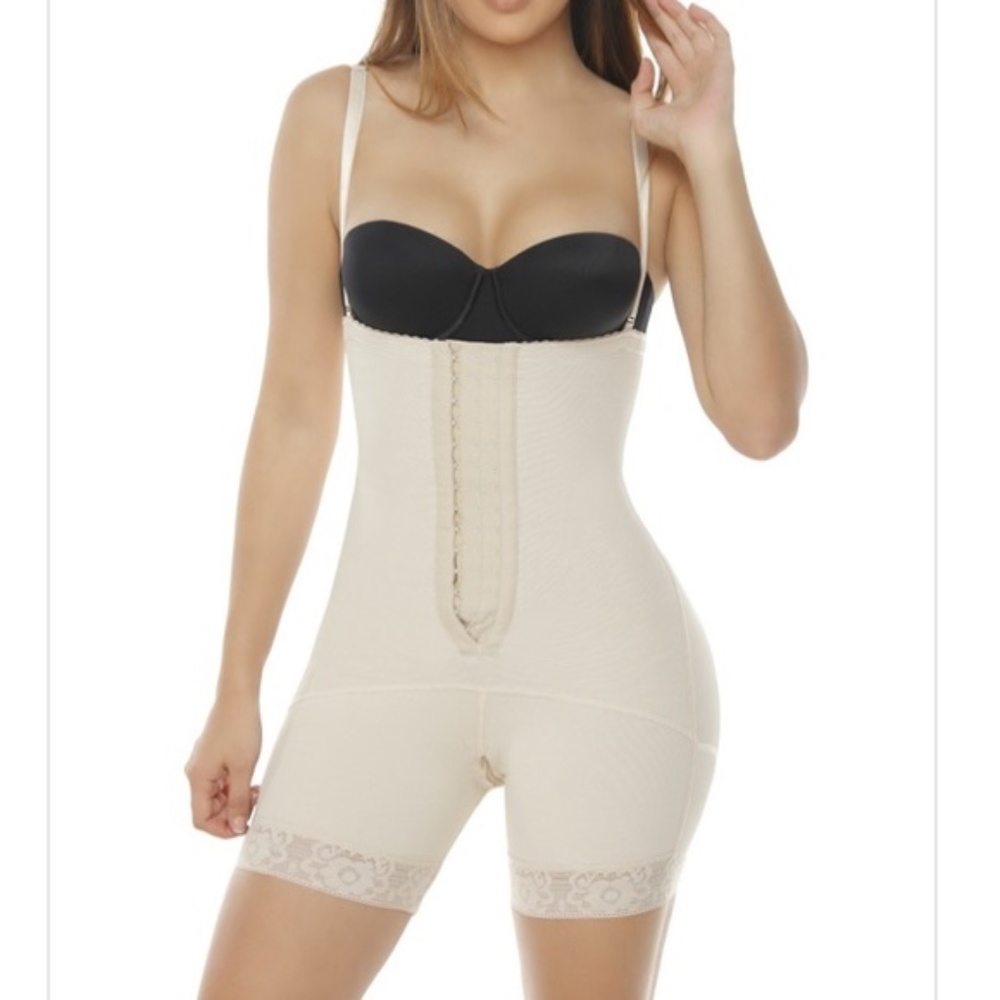 BBL post up Colombian Fajas